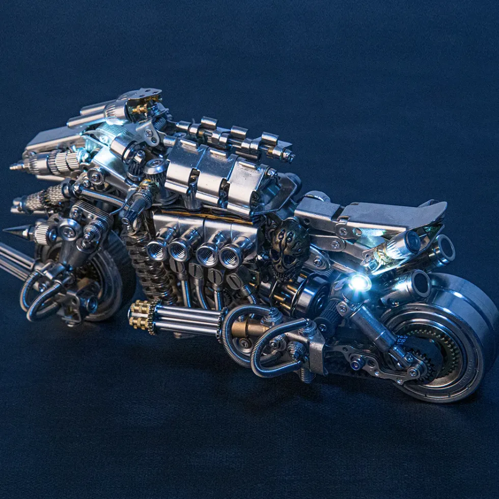 Desperate Pursuit Motorcycle 3D DIY Metal Assembly Model Creative Ornament