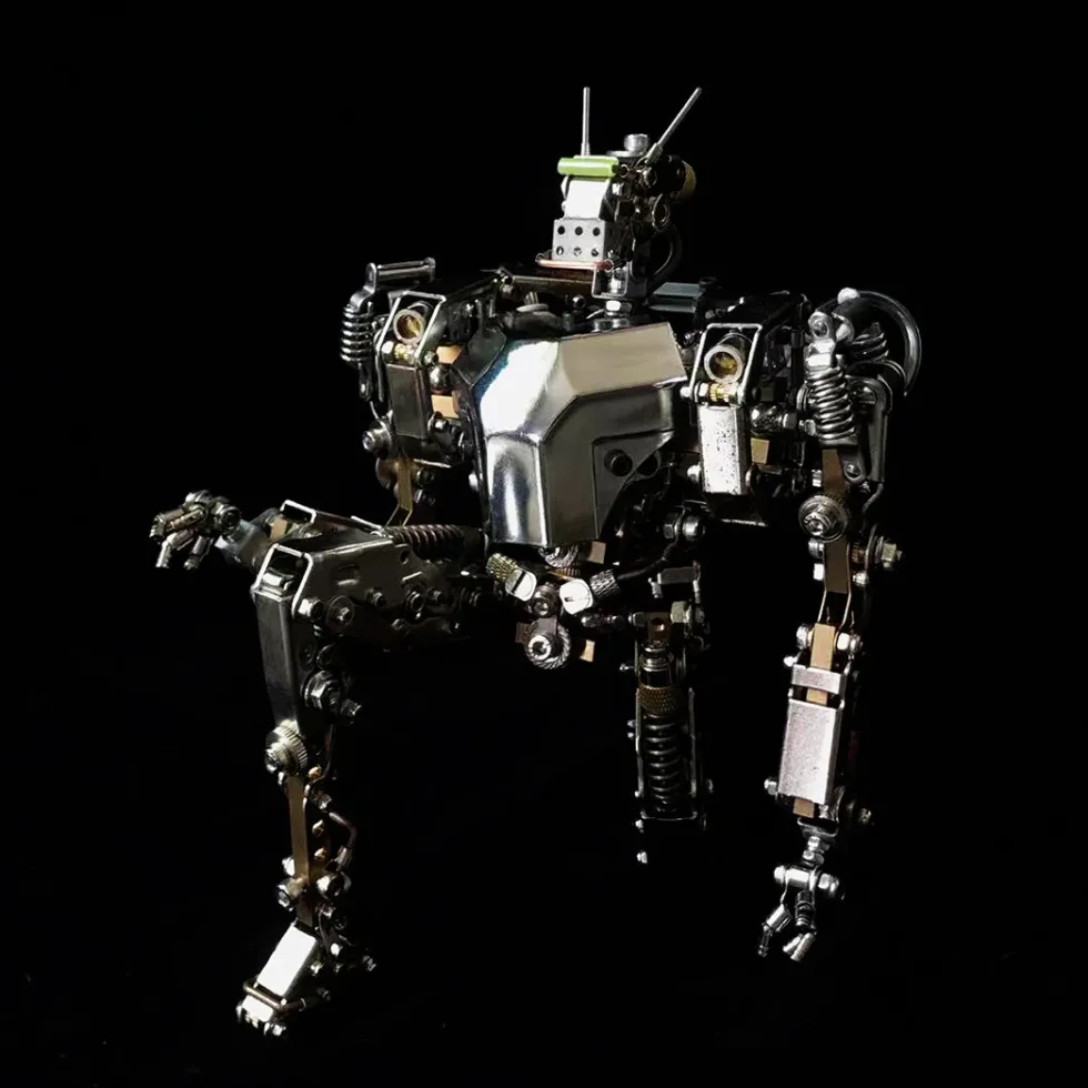 Humanoid-1 3D Metal Future Mech War Machine Model with Articulated Joints & Lights