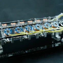 V8 Electromagnetic Engine 5V 4W 8 Coils High Speed V-Shaped Automobile Engine Model for Gift Collection
